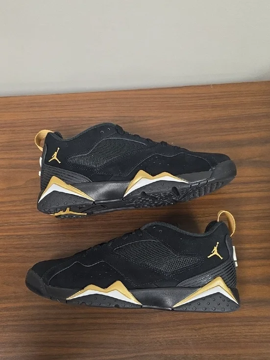 Jordan MVP 92 Black/Metallic Gold Men's 10 HQ3950-007 New
